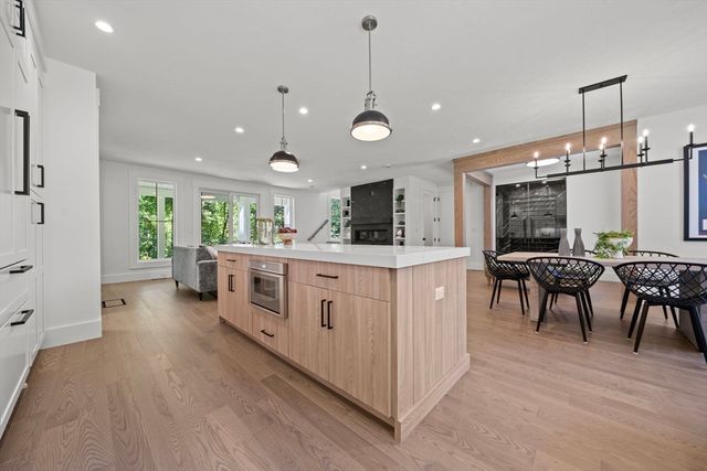 17 Upland, Natick, MA 01760
