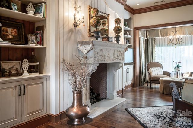 83 Summit Tower Circle, Asheville, NC 28804