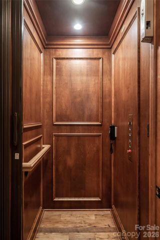 83 Summit Tower Circle, Asheville, NC 28804