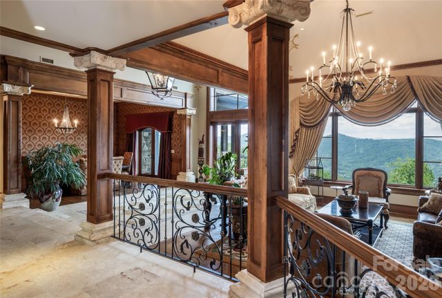 83 Summit Tower Circle, Asheville, NC 28804