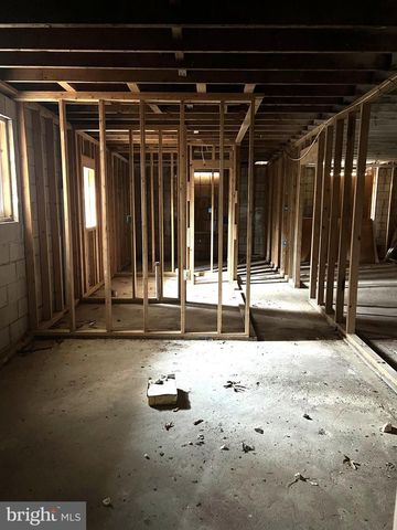 711 WOODLAND DR, Millville, NJ 08332