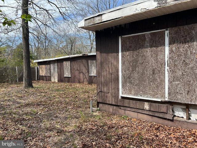 711 WOODLAND DR, Millville, NJ 08332
