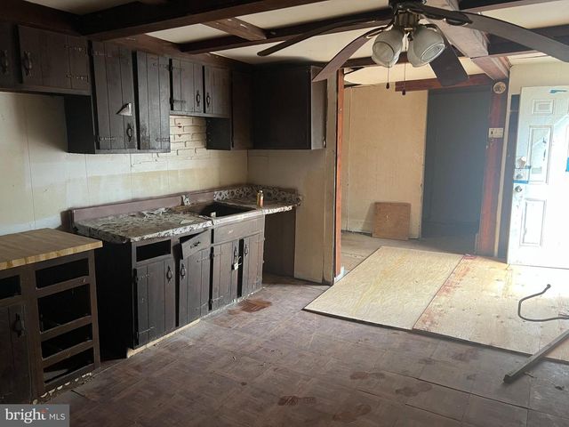 711 WOODLAND DR, Millville, NJ 08332