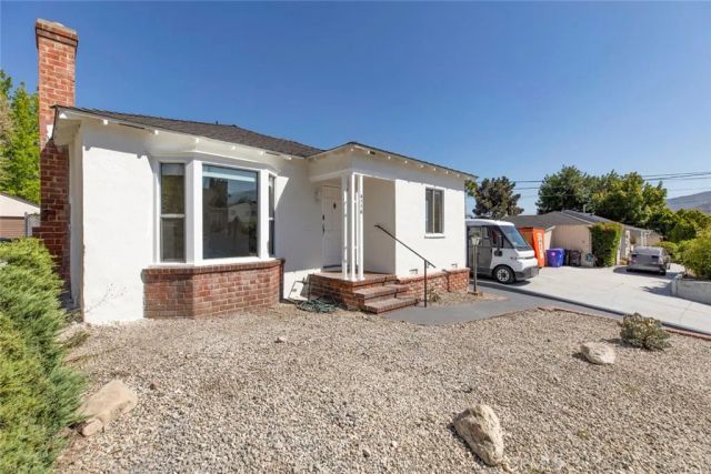 4116 Briggs Avenue, Montrose, CA 91020