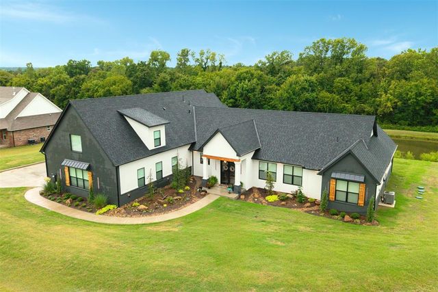 835 Hidden View Acres Drive, Blanchard, OK 73010