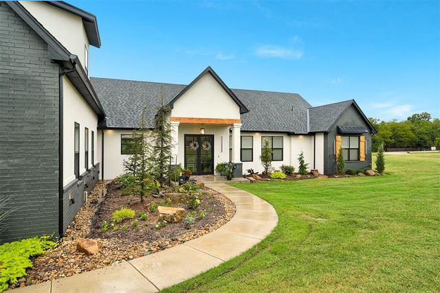 835 Hidden View Acres Drive, Blanchard, OK 73010