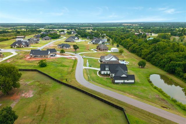 835 Hidden View Acres Drive, Blanchard, OK 73010