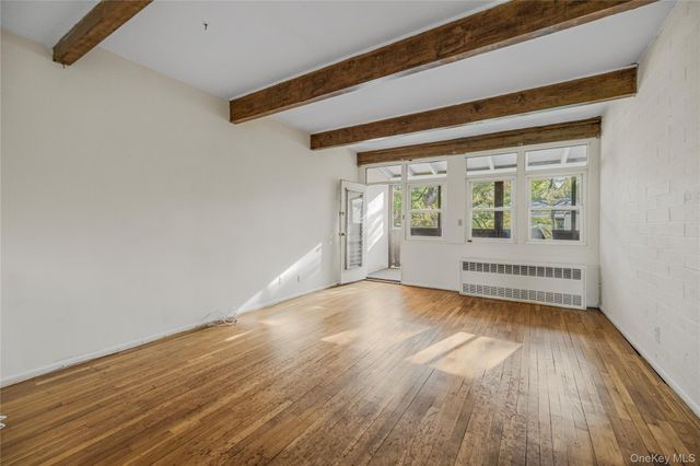 95 Wiltshire Road C12, Scarsdale, NY 10583
