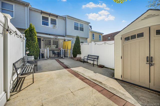 95 Wiltshire Road C12, Scarsdale, NY 10583