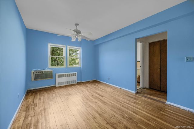 95 Wiltshire Road C12, Scarsdale, NY 10583