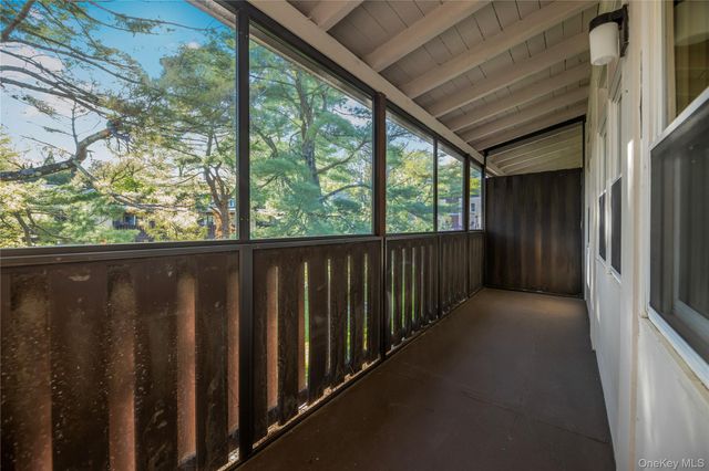 95 Wiltshire Road C12, Scarsdale, NY 10583