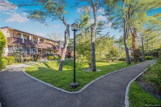 95 Wiltshire Road C12, Scarsdale, NY 10583