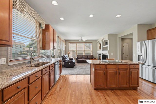 6007 N 147th Avenue, Omaha, NE 68116