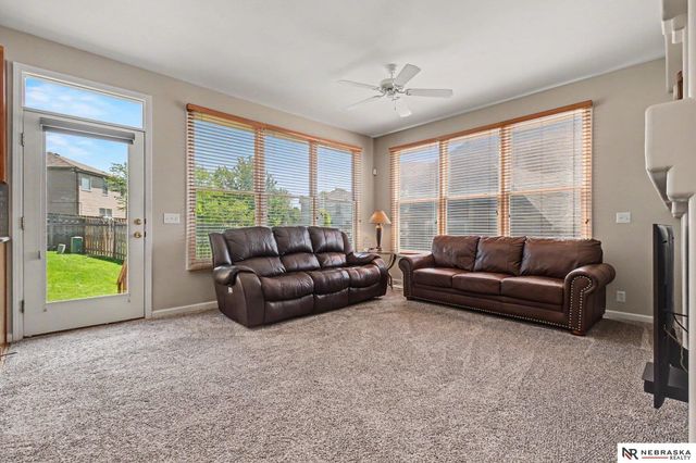 6007 N 147th Avenue, Omaha, NE 68116