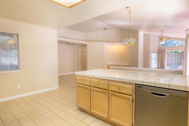 146 Mint Leaf Way, Sacramento, CA 95838