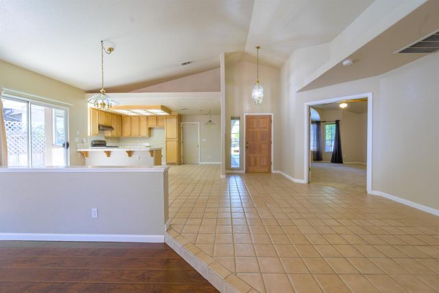 146 Mint Leaf Way, Sacramento, CA 95838