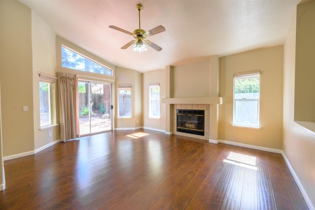 146 Mint Leaf Way, Sacramento, CA 95838