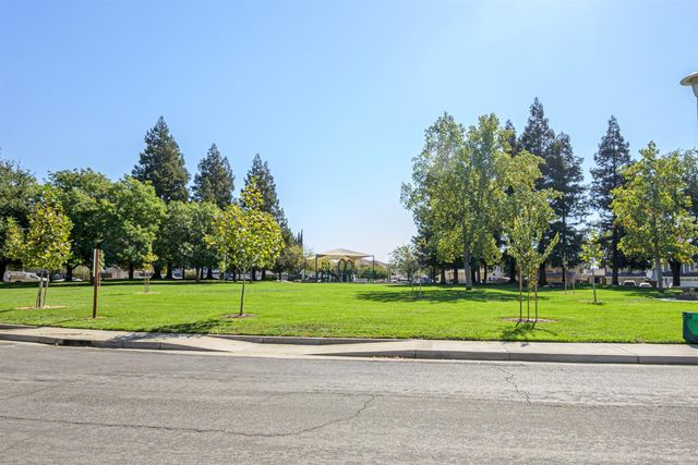 146 Mint Leaf Way, Sacramento, CA 95838