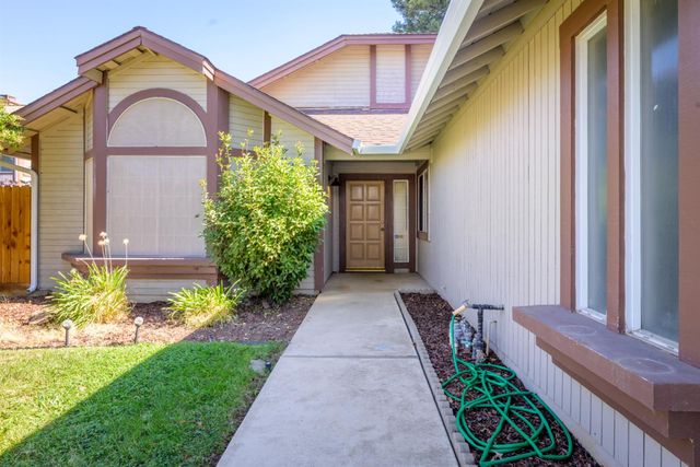 146 Mint Leaf Way, Sacramento, CA 95838
