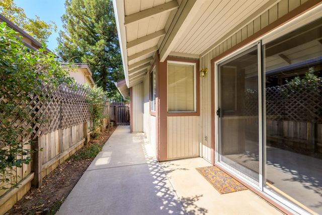 146 Mint Leaf Way, Sacramento, CA 95838