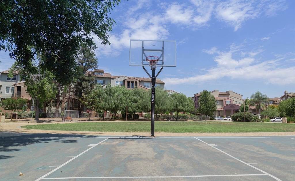 Image 37 of property listing at 1291 Marcello Dr, San Jose, CA 95131