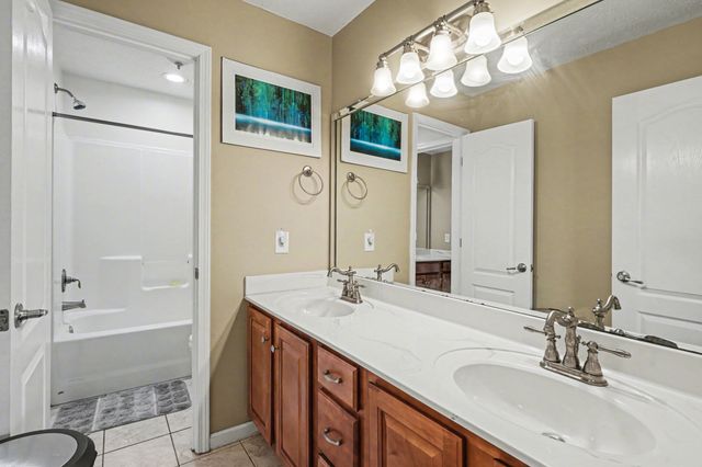 634 Bobbitt Rd, Ashland City, TN 37015