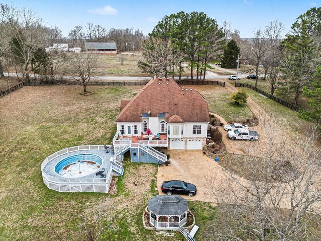 634 Bobbitt Rd, Ashland City, TN 37015