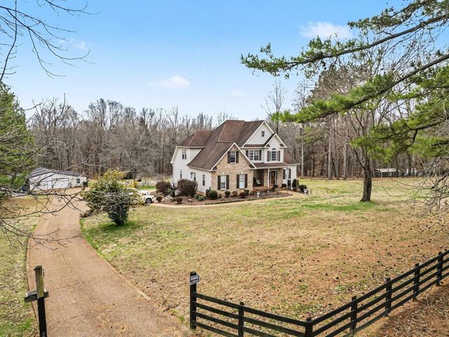 634 Bobbitt Rd, Ashland City, TN 37015