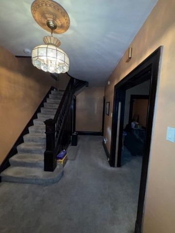 5446 Rosetta St, Garfield, PA 15206