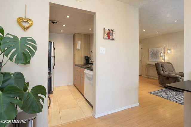 1620 N Wilmot Rd Unit D263, Tucson, AZ 85712