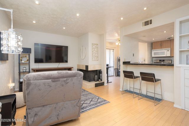 1620 N Wilmot Rd Unit D263, Tucson, AZ 85712