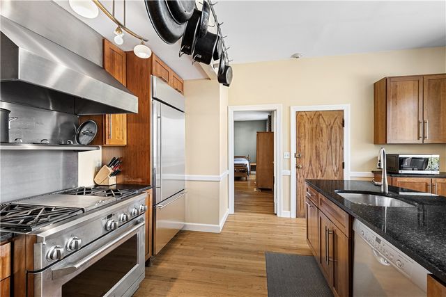 370 Thayer Street 4, Providence, RI 02906