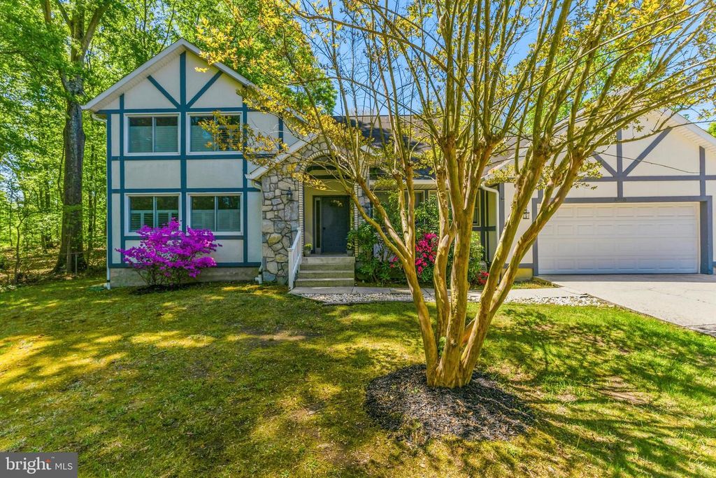 3280 ARUNDEL ON THE BAY RD, Annapolis, MD 21403
