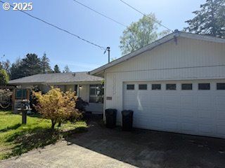 5590 S SHORE Dr S, Florence, OR 97439