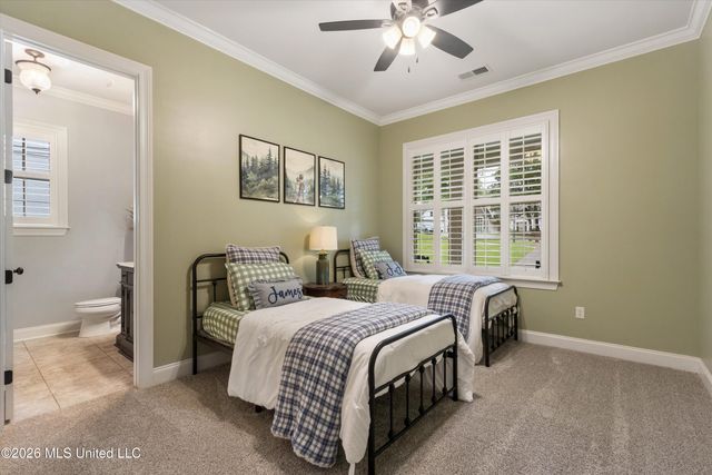 13833 Valley Oaks Drive, Olive Branch, MS 38654
