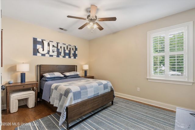 13833 Valley Oaks Drive, Olive Branch, MS 38654