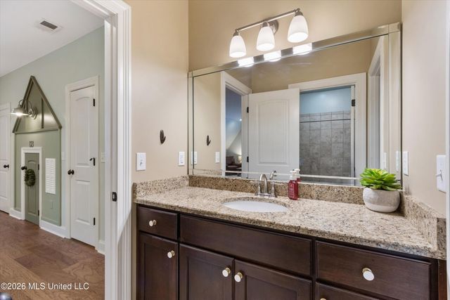 13833 Valley Oaks Drive, Olive Branch, MS 38654