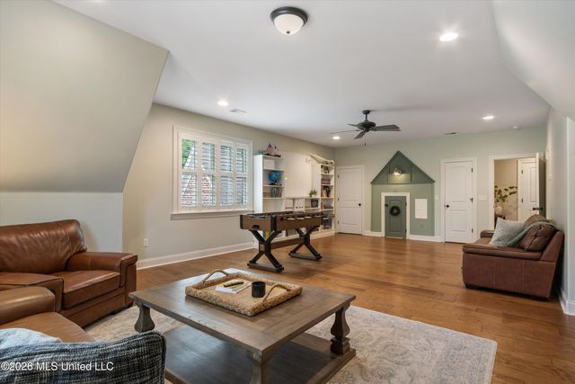 13833 Valley Oaks Drive, Olive Branch, MS 38654
