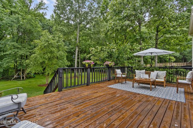 13833 Valley Oaks Drive, Olive Branch, MS 38654