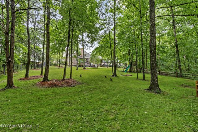 13833 Valley Oaks Drive, Olive Branch, MS 38654