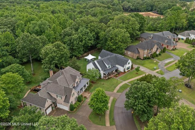 13833 Valley Oaks Drive, Olive Branch, MS 38654