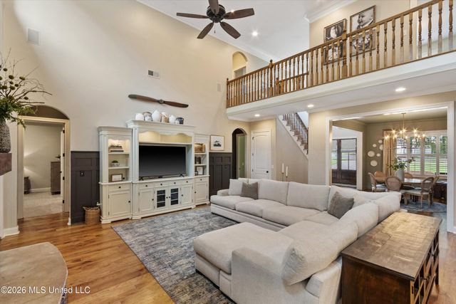 13833 Valley Oaks Drive, Olive Branch, MS 38654