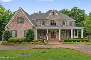 13833 Valley Oaks Drive, Olive Branch, MS 38654