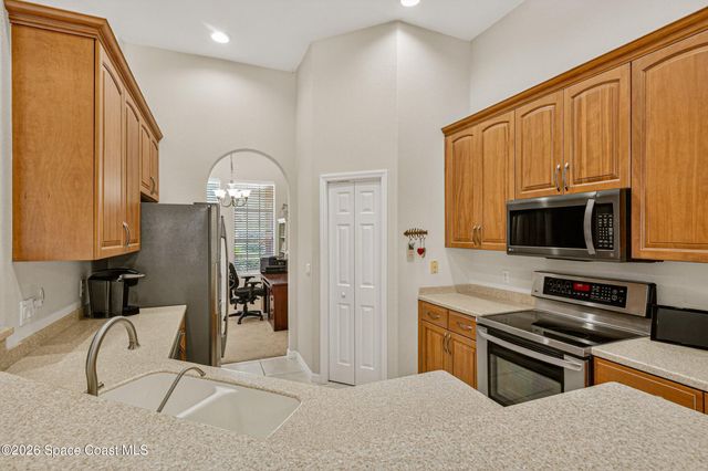 2553 Woodfield Circle, Melbourne, FL 32904