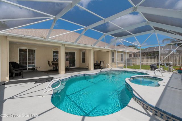 2553 Woodfield Circle, Melbourne, FL 32904