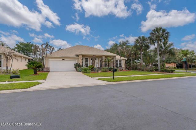 2553 Woodfield Circle, Melbourne, FL 32904