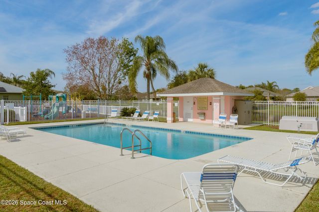 2553 Woodfield Circle, Melbourne, FL 32904