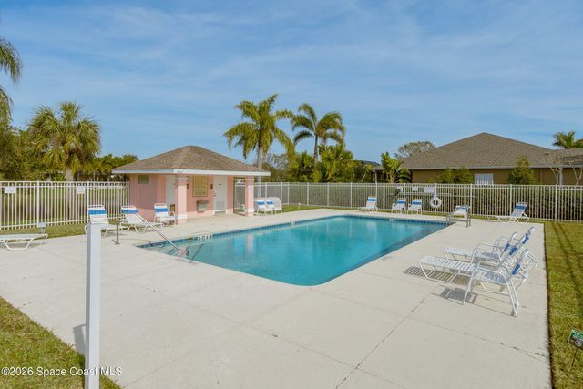 2553 Woodfield Circle, Melbourne, FL 32904