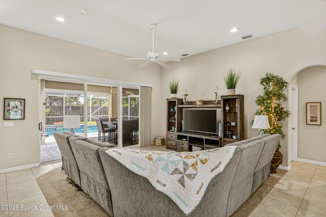2553 Woodfield Circle, Melbourne, FL 32904