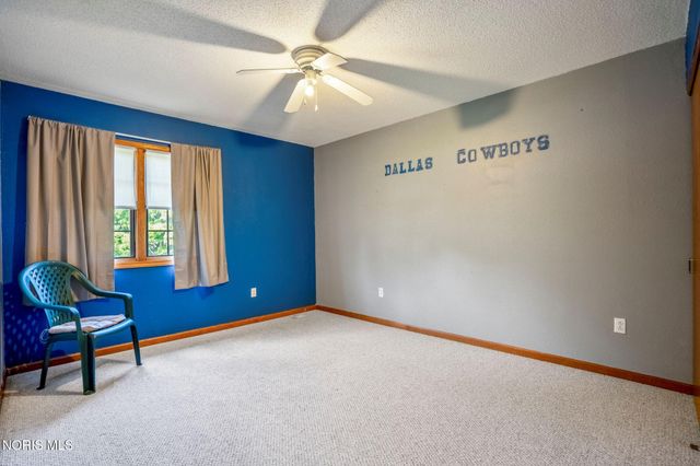 1909 Hartford Lane, Holland, OH 43528
